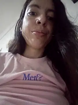 chicalunar24's cam snapshot