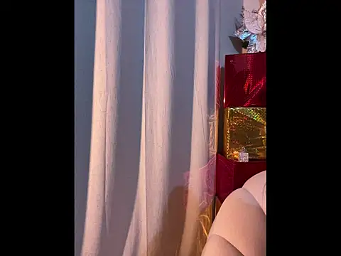 loolla_23's cam snapshot