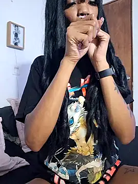 --Kenia's cam snapshot