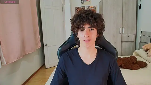 Nude_Boy18 live sex cam