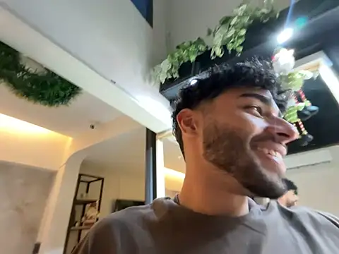 RaphaelDufort live sex cam