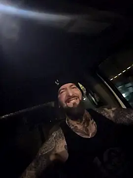 Beardedtattood live sex cam