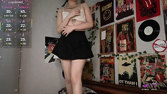 OdetteBiddy's cam snapshot