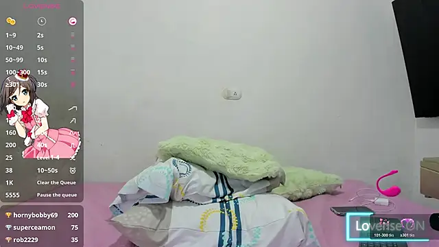 MIIAHERNANDEZ's cam snapshot