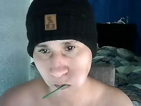 Im_Milan_Rs's cam snapshot