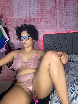 Tana_latin's cam snapshot