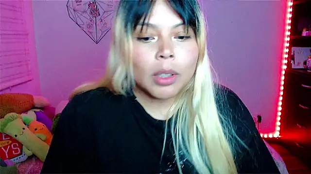 EllieMoonX's cam snapshot