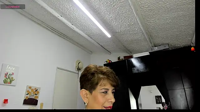 Angelina_Stone_65's cam snapshot