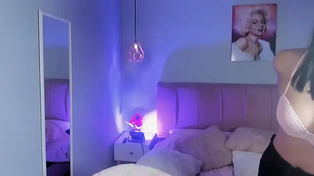 ela_petit live sex cam