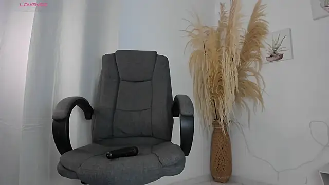 sarita1412 live sex cam