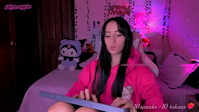 gabyye_capprins's cam snapshot