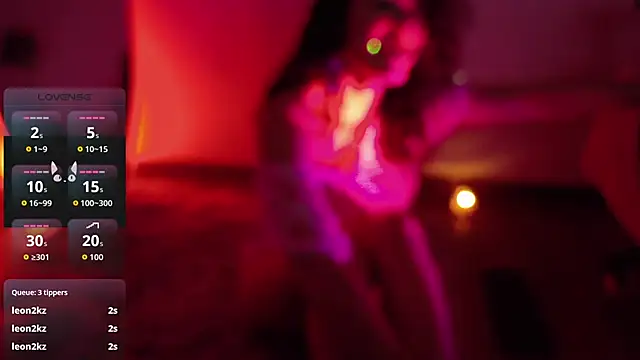 Lia_Tinez live sex cam