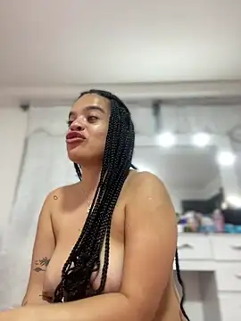 JuanitaMore01's cam snapshot