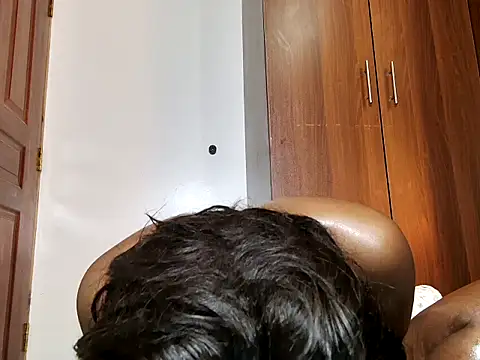 afro_pop's cam snapshot