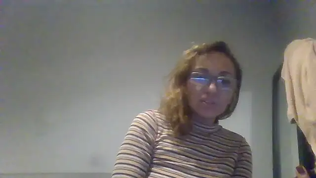 loveryvicky's cam snapshot