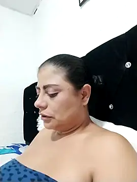 ElizabethWeil's cam snapshot