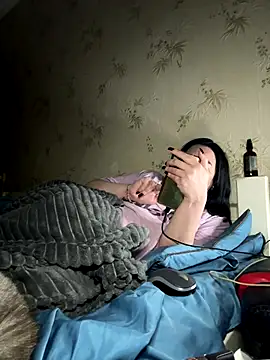 Naughtbaby_2025's cam snapshot