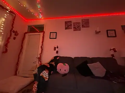 moan4mona's cam snapshot