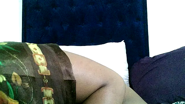 BUNNYCHOWX28's cam snapshot