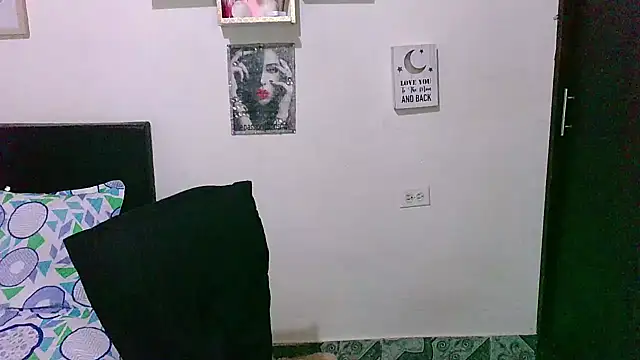 zaray_bella's cam snapshot