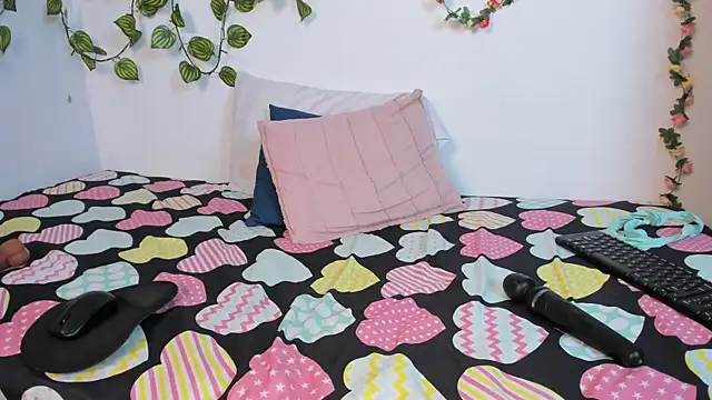 Delilah_85's cam snapshot