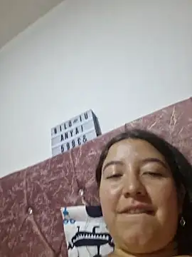 annyaparis's cam snapshot