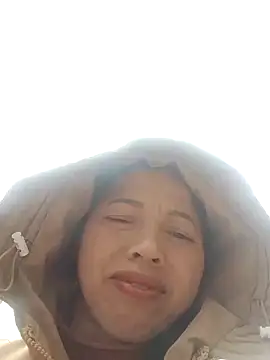 TRIEUTRIEU20's cam snapshot