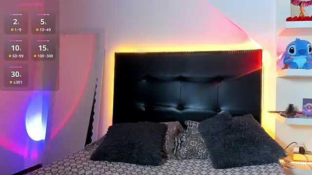 angela_black_hair's cam snapshot