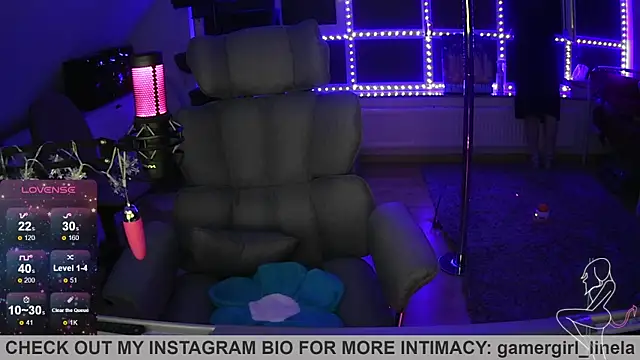 Gamergirl-Linela live sex cam