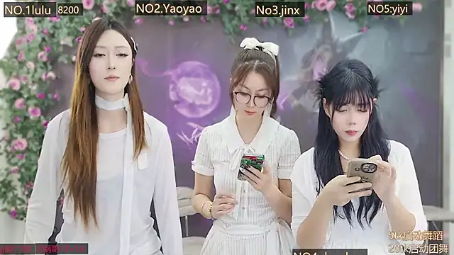 DogdogSM live sex cam