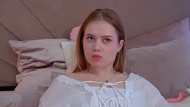 SelinSwarovski's cam snapshot