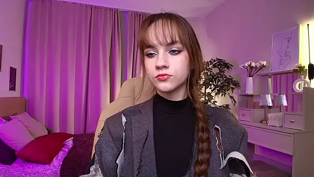 Jamie_Chung's cam snapshot