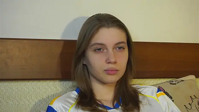 RoslynArcuo's cam snapshot