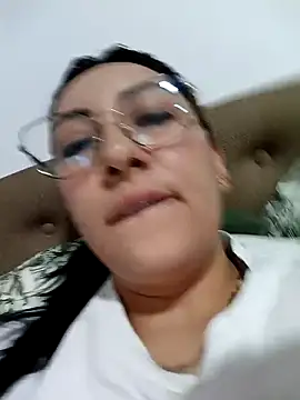 You-kitty2025's cam snapshot