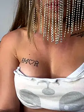 Nilazinha live sex cam