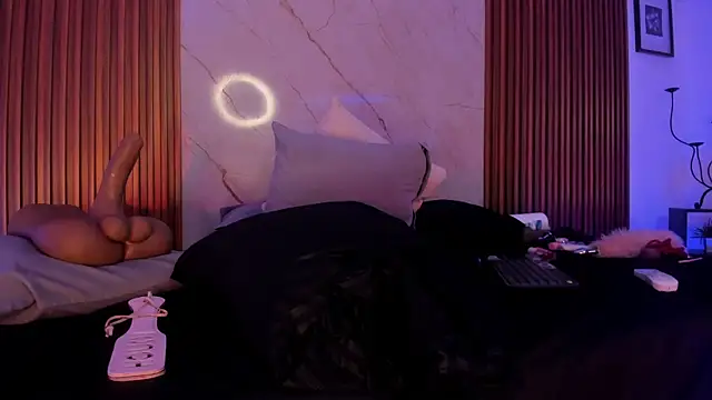 Emiilycollins's cam snapshot