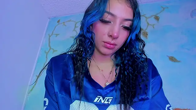 SaturnooStonee's cam snapshot