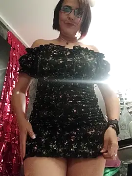 IsisBlake's cam snapshot