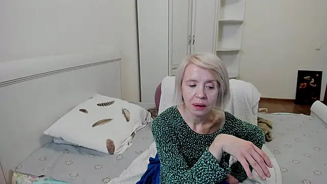 aminalive's cam snapshot