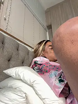 JamaicanAmazonQueen's cam snapshot