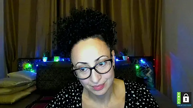 Arianasweety23's cam snapshot