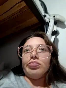 linda-schmidt's cam snapshot