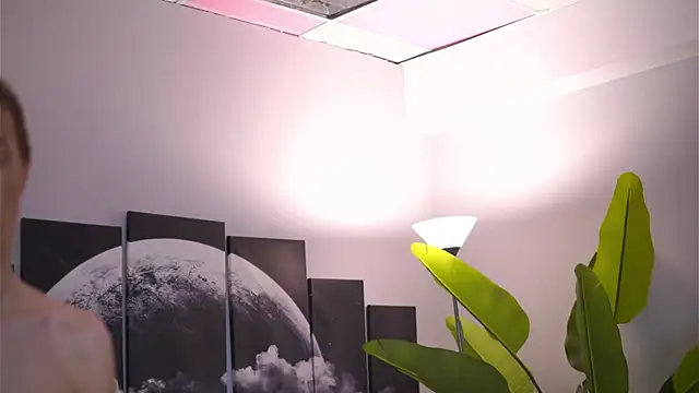 EllieRedd's cam snapshot