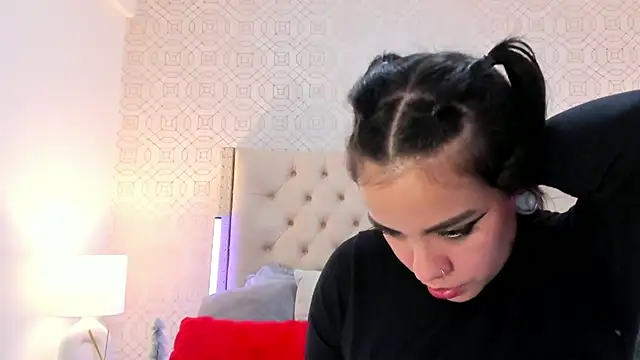 SuccubusDolly's cam snapshot