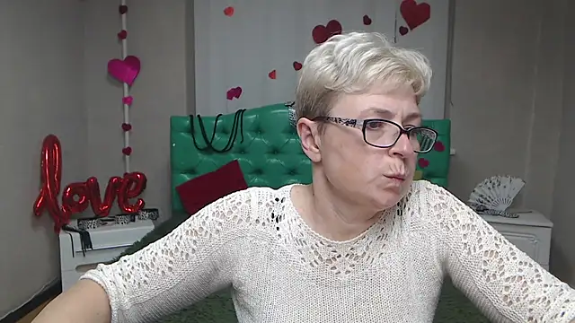 EmiliaGree's cam snapshot