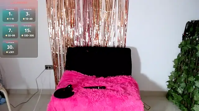 ruth_blue21's cam snapshot