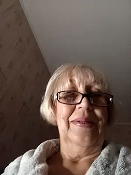 Anatolia5961's cam snapshot