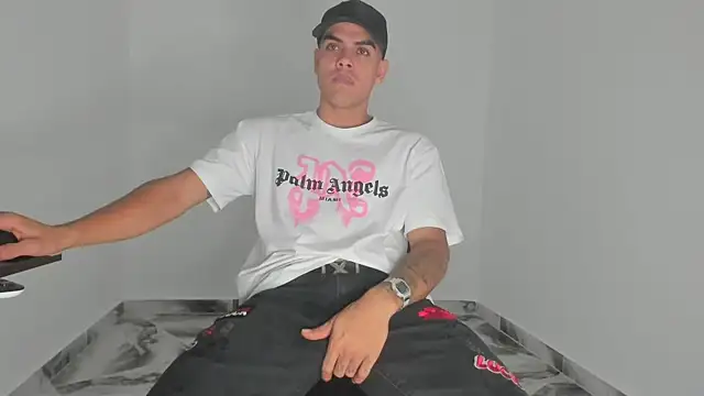 mikee_scooth live sex cam