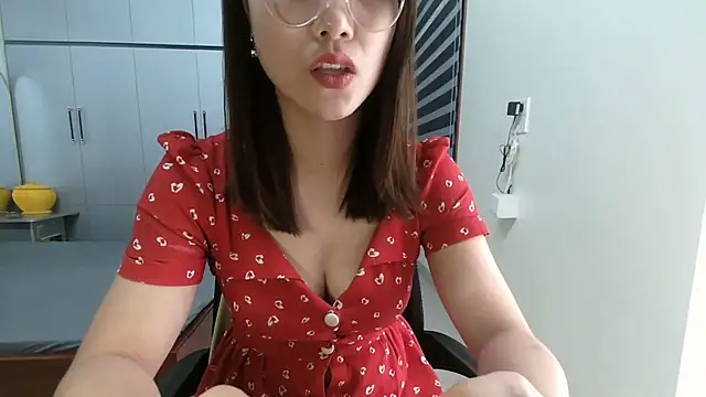 LoveMai-LoveMai's cam snapshot