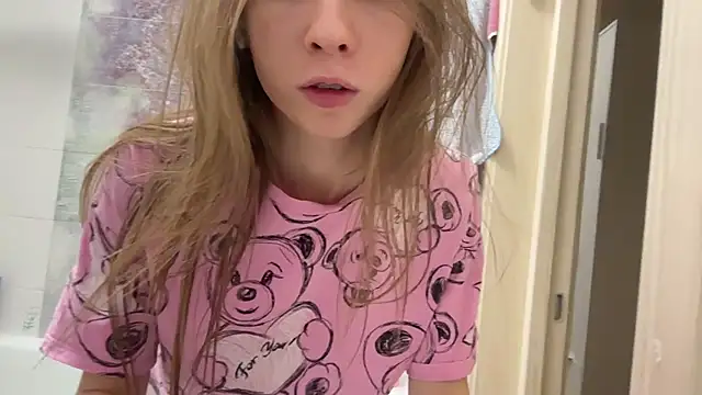 tinykisa live sex cam